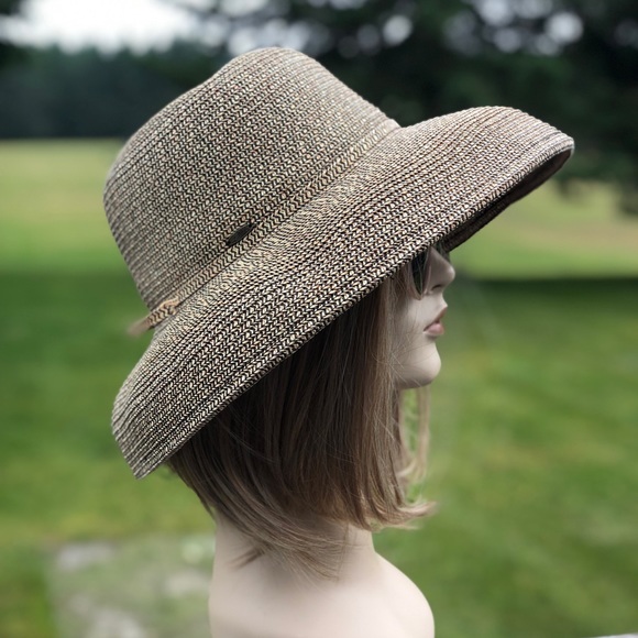 Scala Accessories - NWOT Scala Wide Brimmed Sunhat